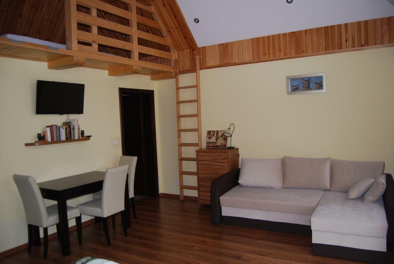 Villa Jura Pokoje Gościnne Zarki Zewnętrze zdjęcie