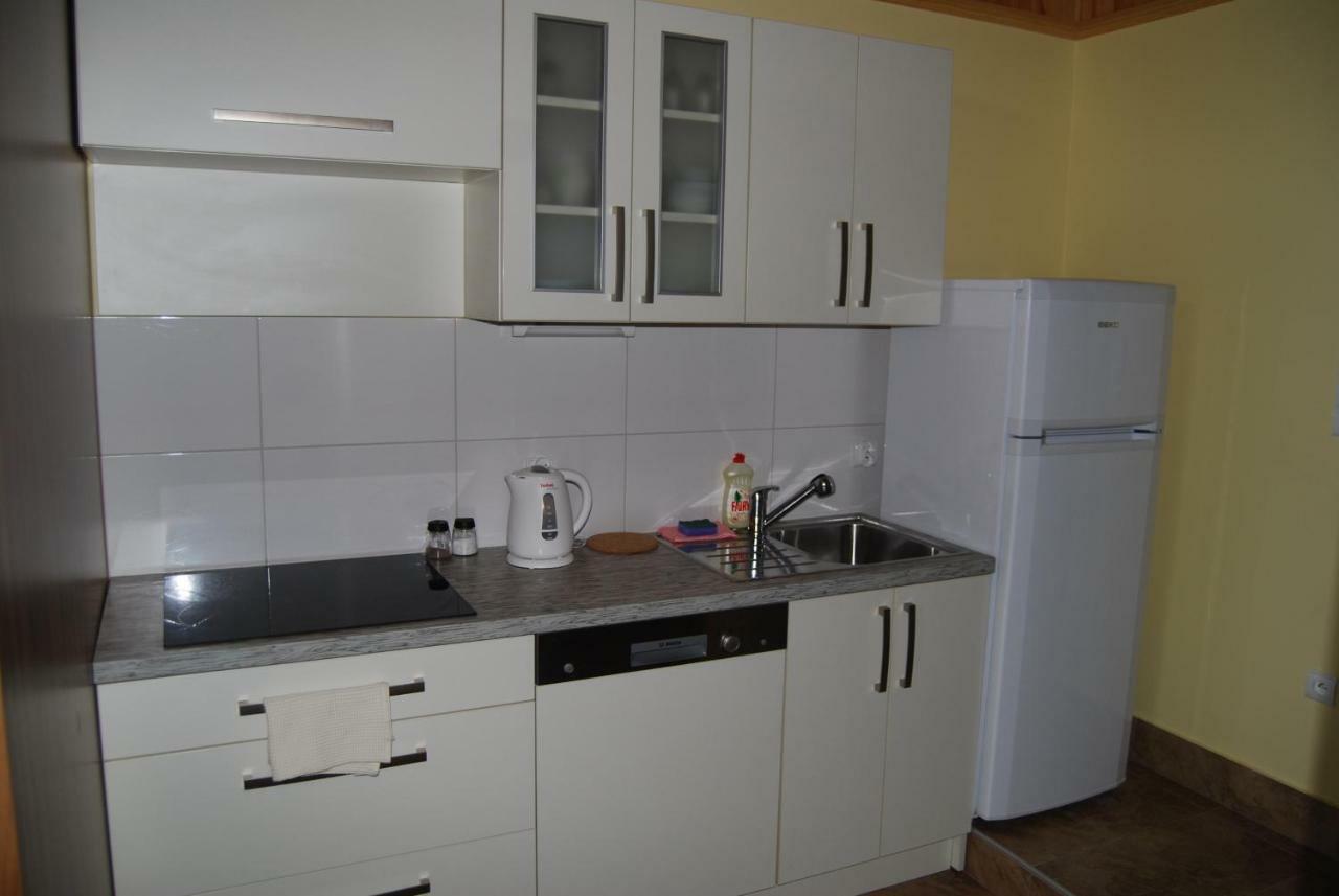 Villa Jura Pokoje Gościnne Zarki Zewnętrze zdjęcie